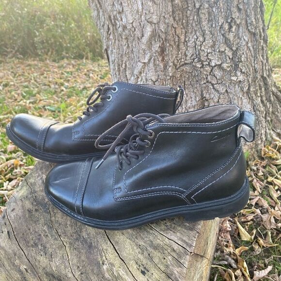 CLARKS | Sumner Heath Boots - Picture 1 of 5